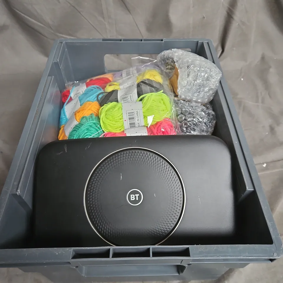 APPROXIMATELY 10 ASSORTED HOUSEHOLD ITEMS TOO INCLUDE WOOL BT WIFI BOXES , ETC 