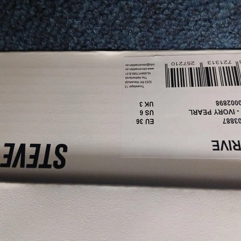 STEVE MADDEN NUDE SATIN POINTED-TOE HIGH HEELS