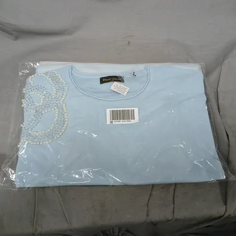 FRANK USHER LIGHT BLUE KNIT TOP WITH PEARL EMBELLISHMENT – SIZE LXL