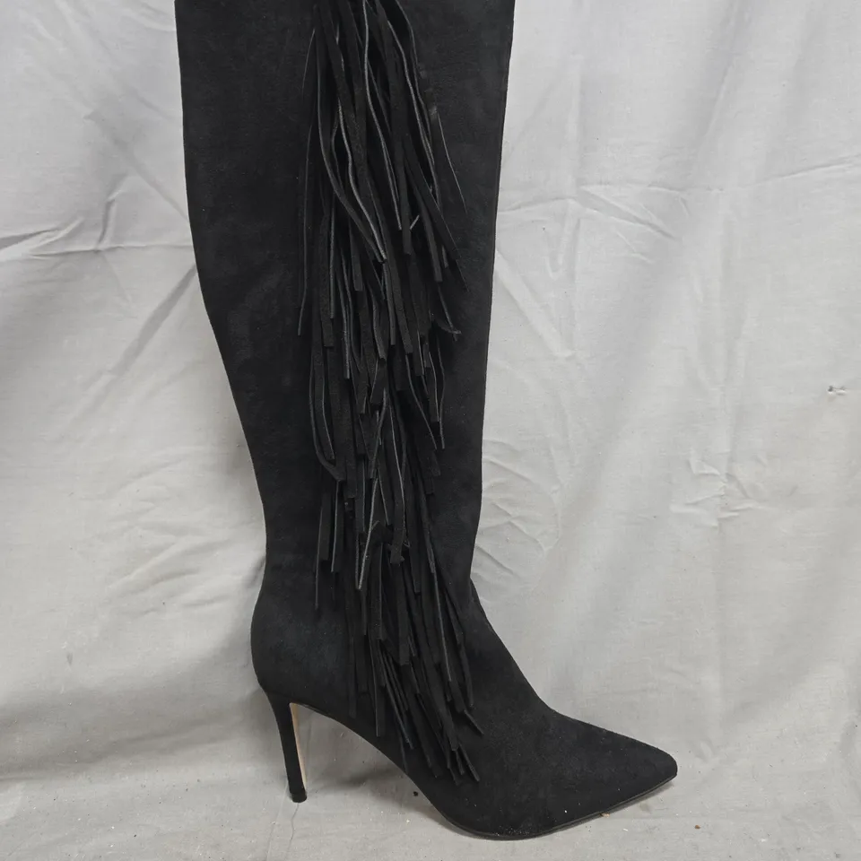 BOXED PAIR OF MODA IN PELLE TOULON TASSLE DETAIL LONG BOOTS IN BLACK SIZE 6