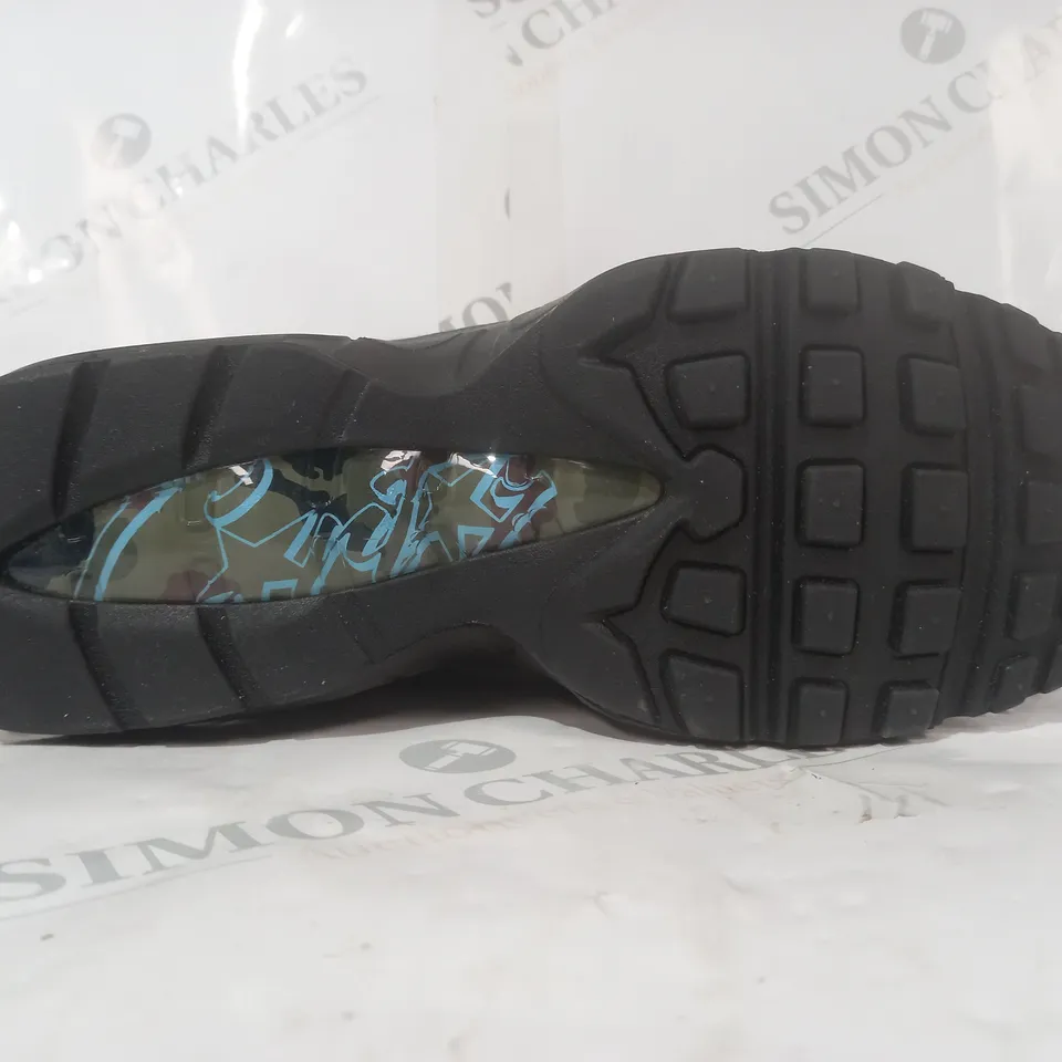 BOXED PAIR OF NIKE AIR CORTEZ SHOES IN GREY/BLACK/CAMO UK SIZE 11
