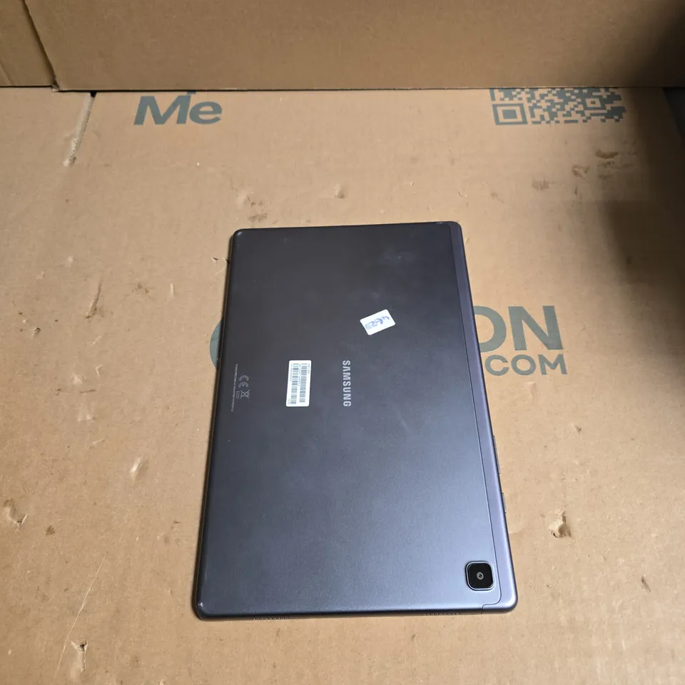 SAMSUNG TABLET - BLACK - SMT505 - DAMAGED SCREEN 