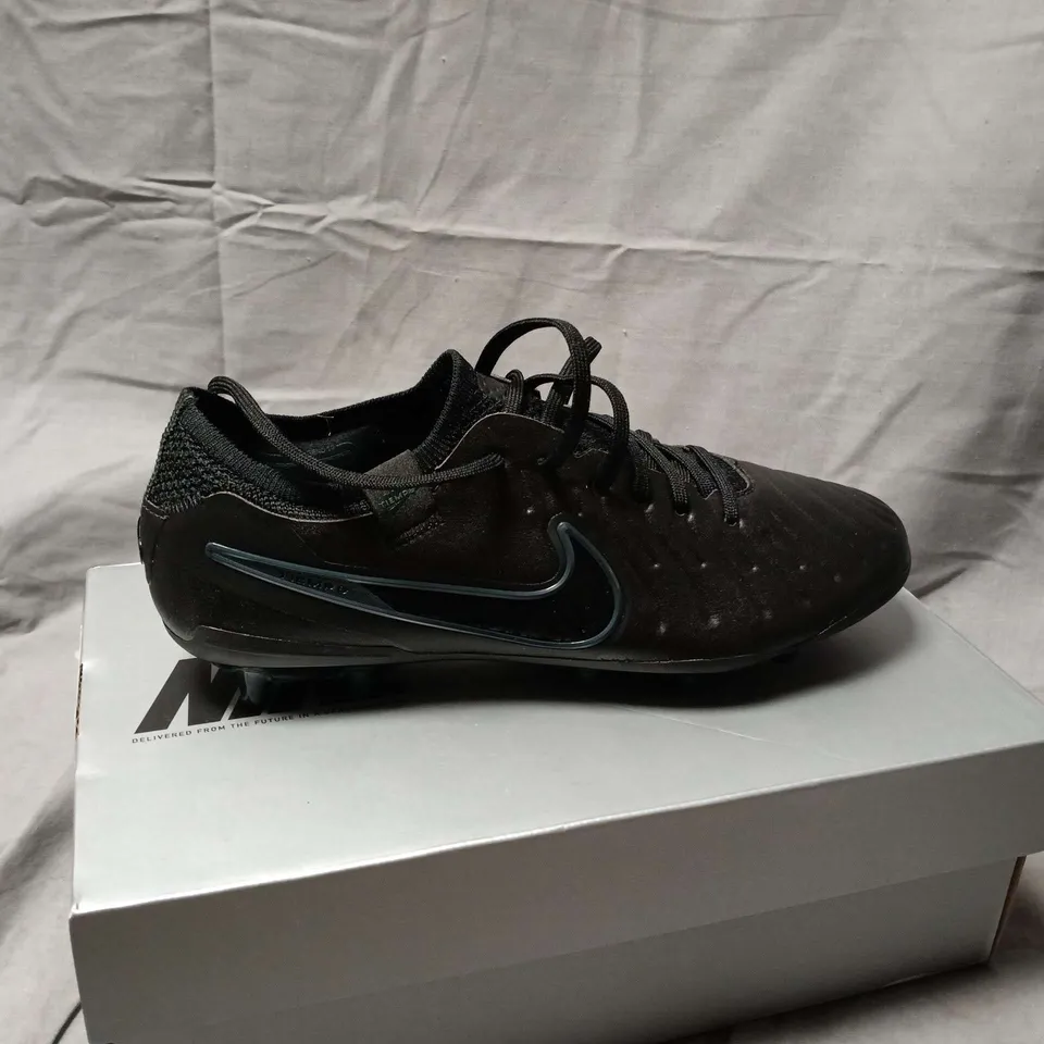 Nike Black Football Boots – UK SIZE 5.5 -  Boxed