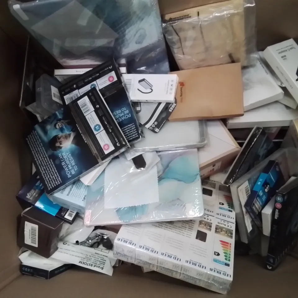 BOX CONTAINING LARGE AMOUNT OF MIXED BOXED ELECTRICAL ITEMS PHONE ACCESSORIES LIGHTING ETC.	