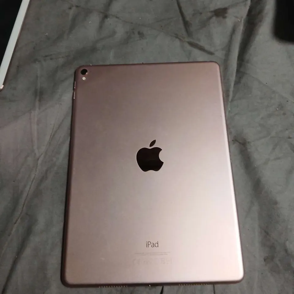 Apple iPad 9.7-inch (A1673) Rose Gold