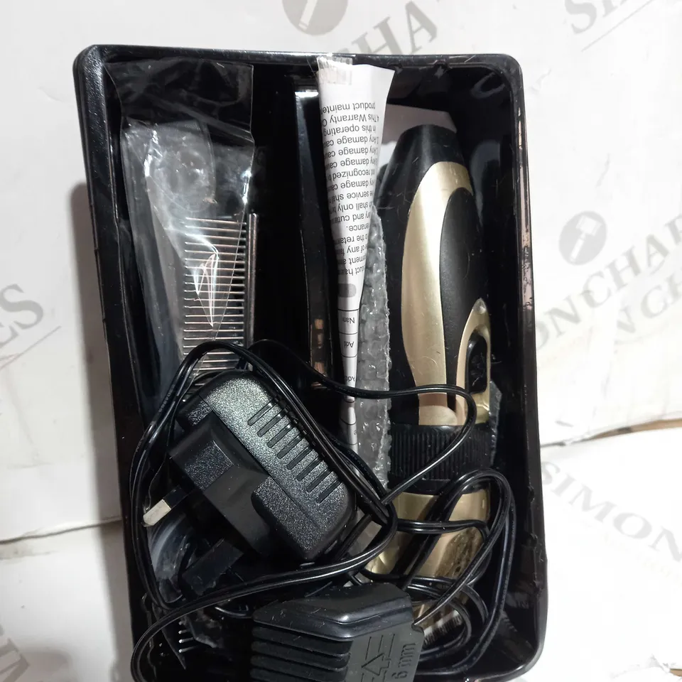 BOXED PROFESSIONAL PET CLIPPER