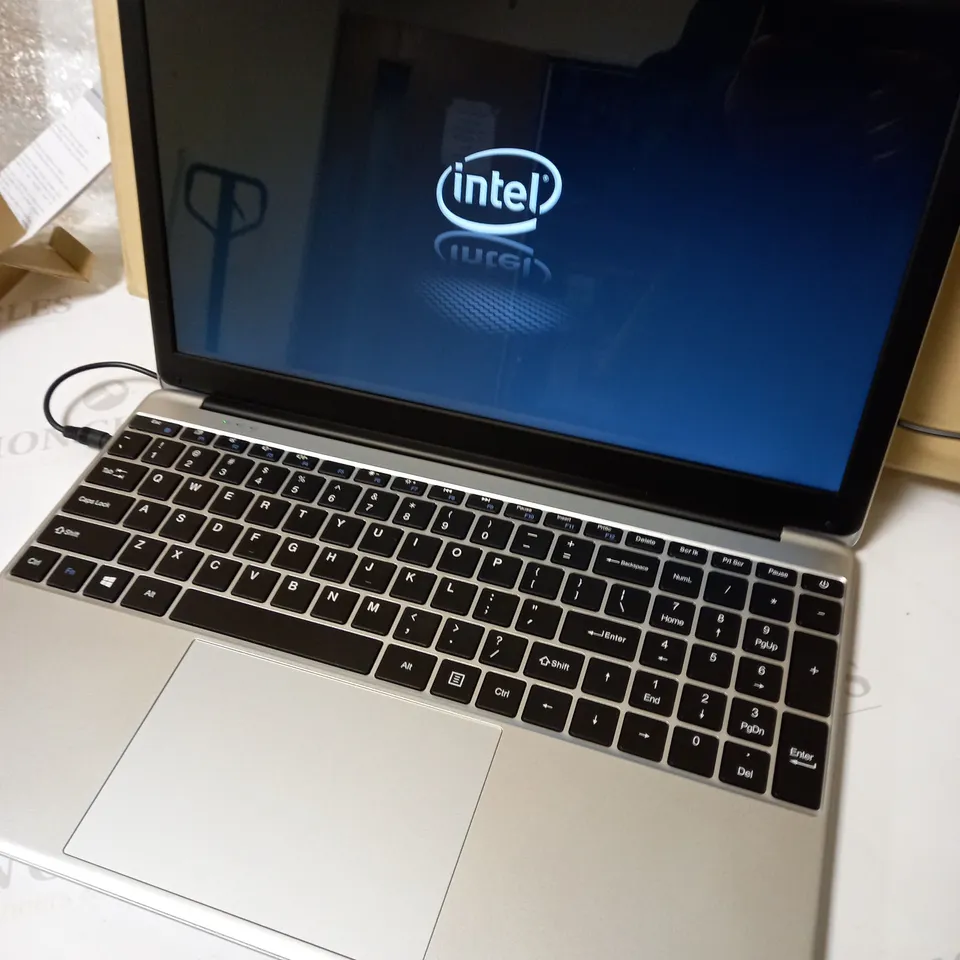 UNBRANDED LAPTOP APPROX. 15" SCREEN, SILVER 