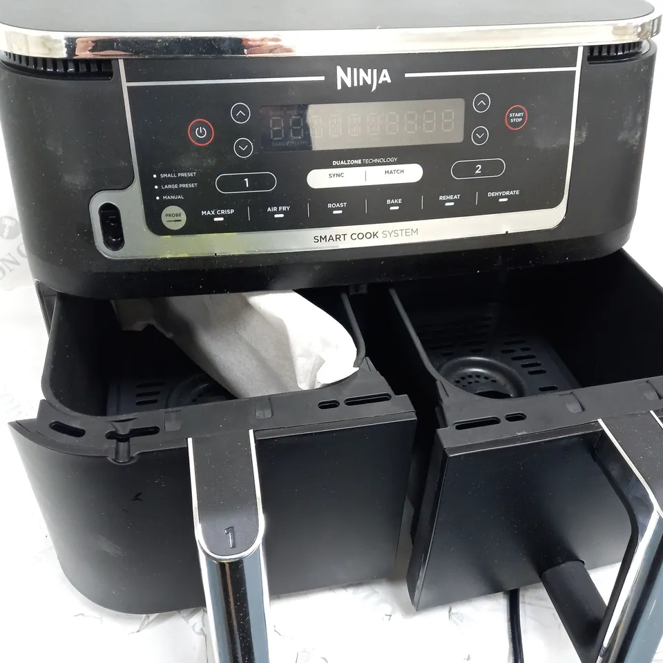 BOXED NINJA FOODI MAX DUAL ZONE 9.5L AIR FRYER AF451UK