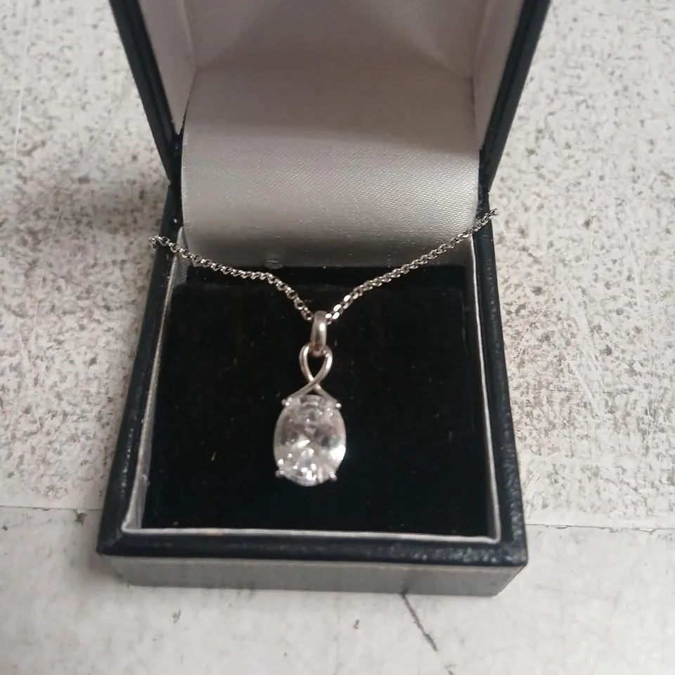 SILVER NECKLACE WITH TEARDROP CRYSTAL PENDANT