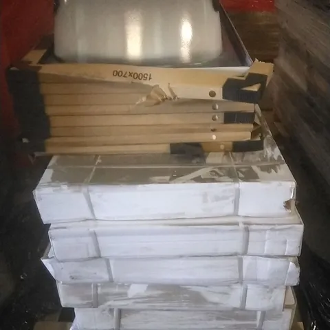 PALLET OF APPROX 14 BATHROOM ITEMS TO INCLUDE 6 TRINITY PREMIUM 1200X900MM SHOWER SCREENS AND 8 1500X700MM STEEL BATHTUBS