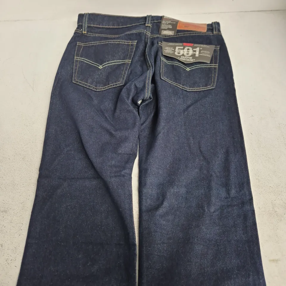 LEVIS MEN'S DARK DENIM JEANS