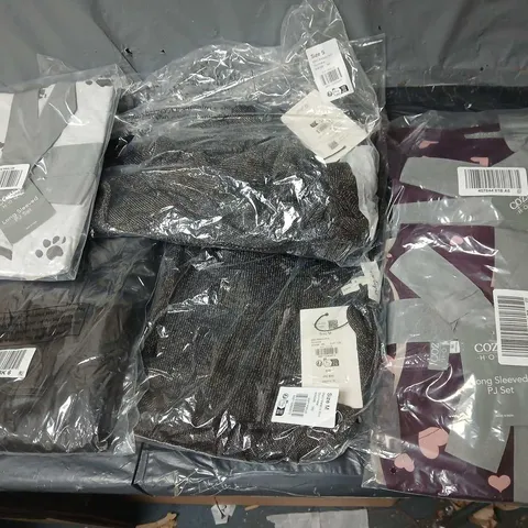 BOX OF APPROXIMATELY 6 ASSORTED BAGGED PIECES OF CLOTHING IN VARIOUS STYLES, SIZES, AND BRANDS 