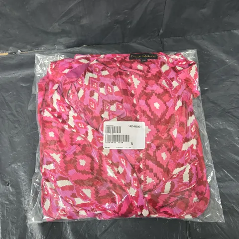 APPROXIMATELY 15 FRANK USHER CHIFFON PRINTED DRESS W/TIE WAIST FLOATY SLEEVES& CROSSOVER FRONT AND PINK 