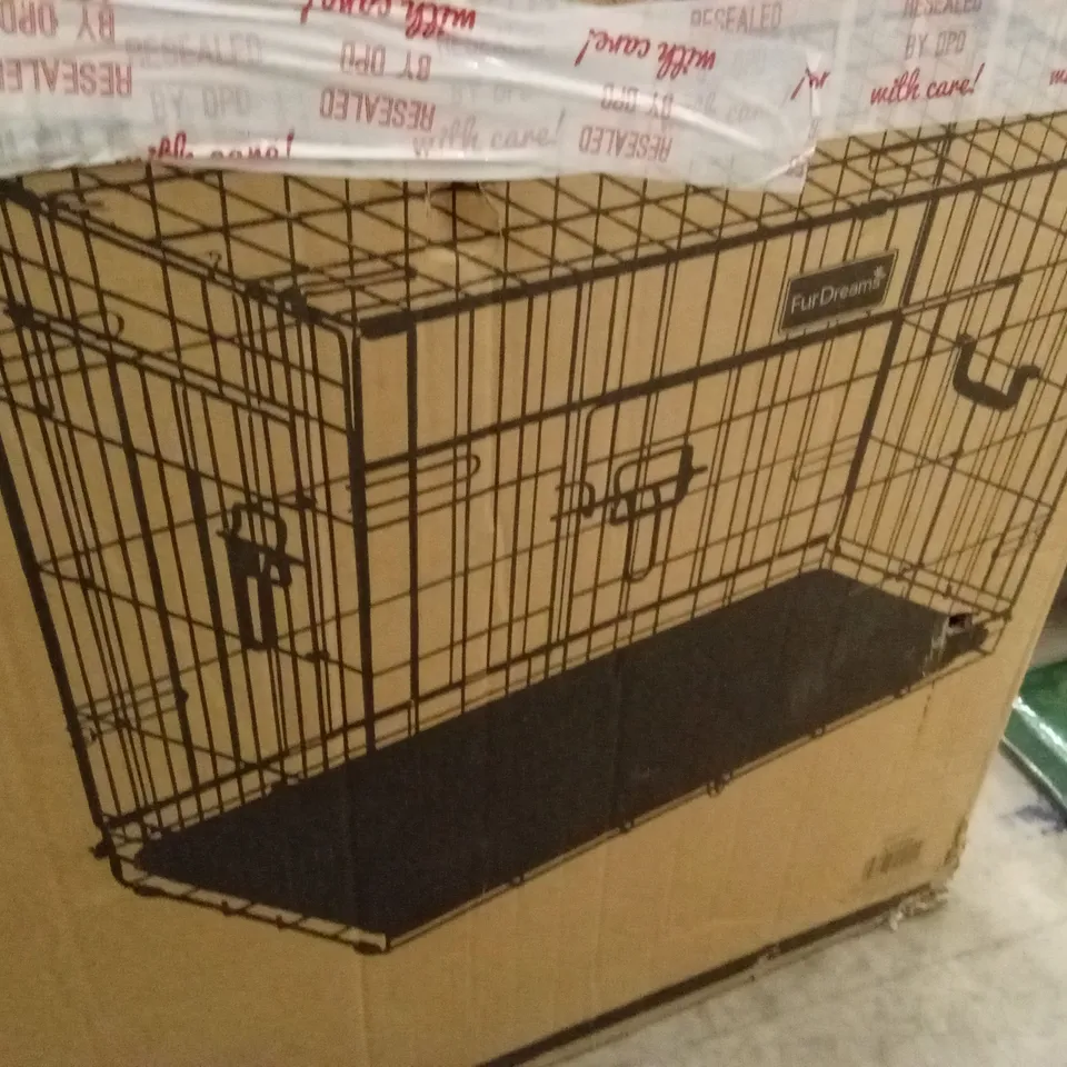 BOXED FURDREAMS 42 INCH DOG CAGE