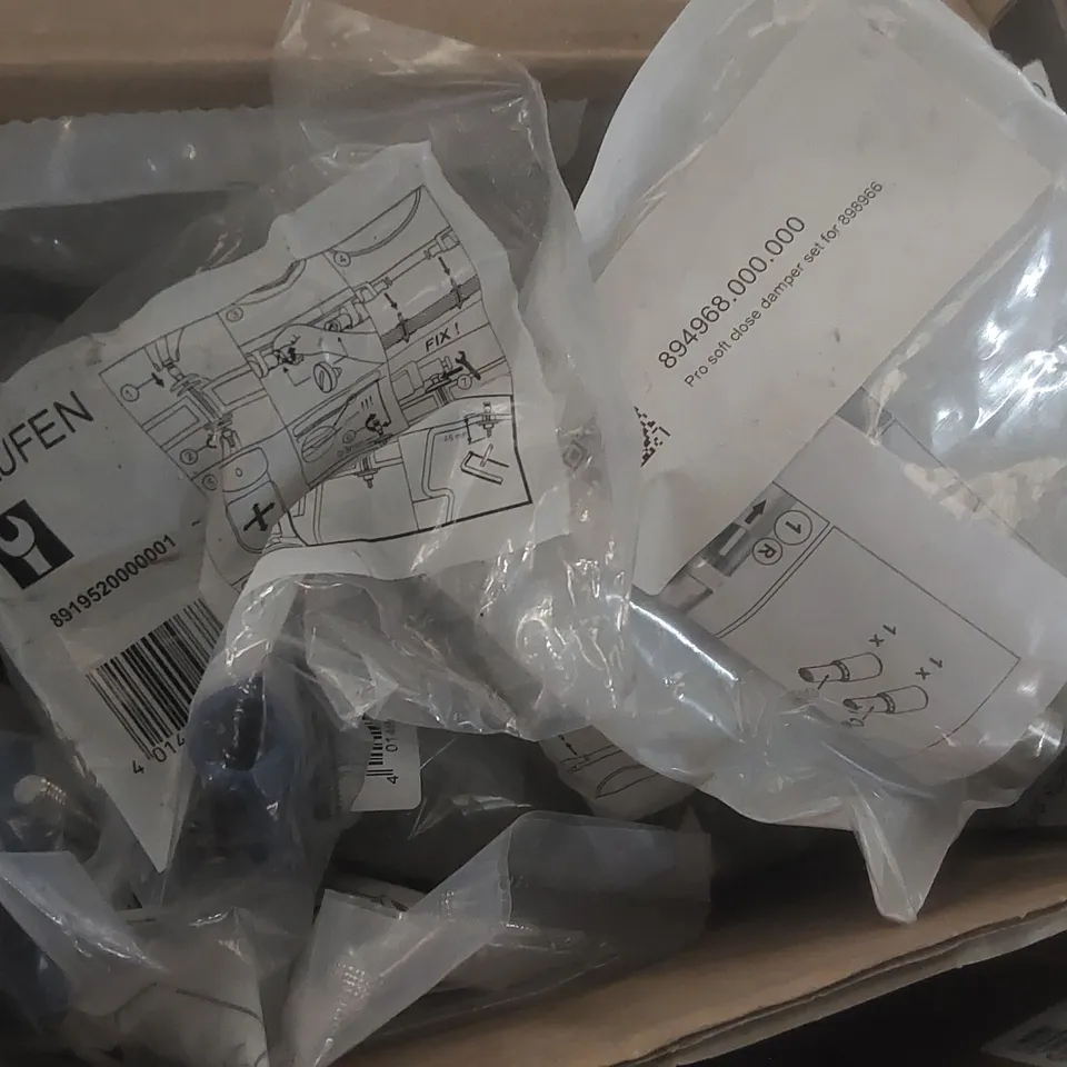 BOX CONTAINING A LARGE QUANTITY OF ASSORTED BATHROOM FITTINGS/PARTS