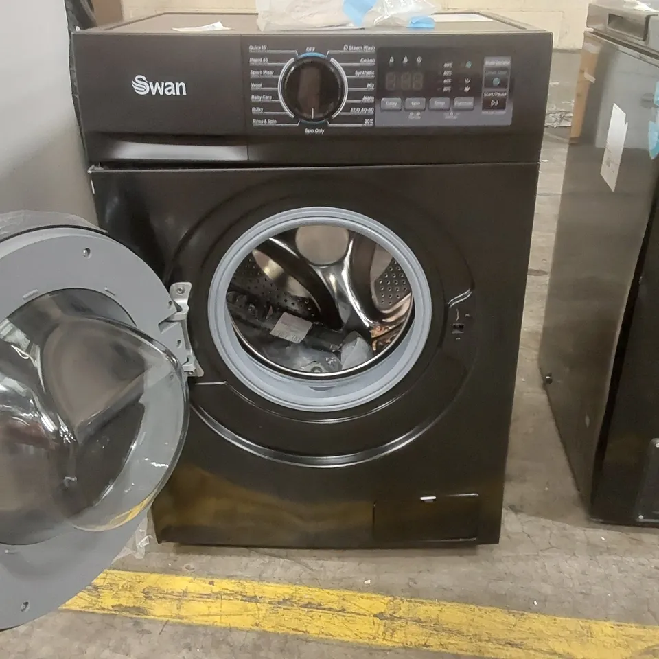 SWAN 8KG 1400 SPIN FREESTANDING WASHING MACHINE - BLACK