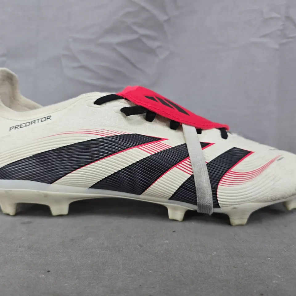 BOXED PAIR OF ADIDAS PREDATOR FOOTBALL BOOTS IN OFF-WHITE/BLACK/RED SIZE UK 9