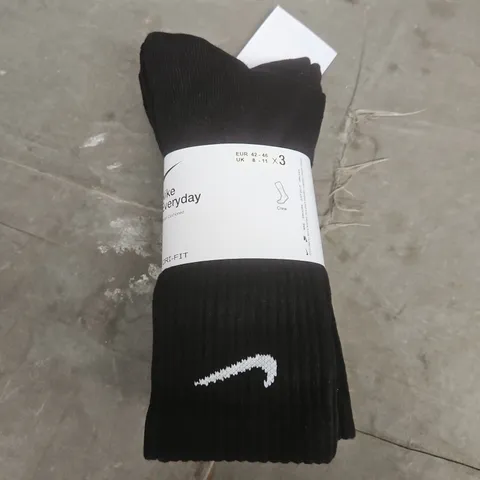 NIKE EVERYDAY CREW SOCKS – BLACK, UK 8-11, 3-PACK