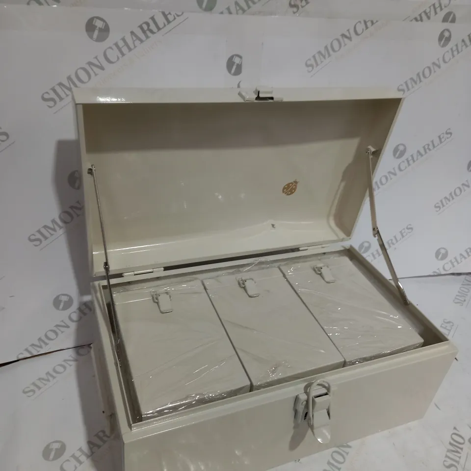 BUNDLEBERRY BY AMANDA HOLDEN KITCHEN TRUNK WITH 3 NESTABLE CANISTERS