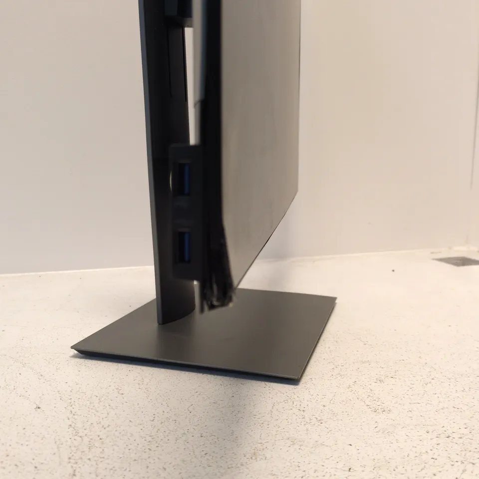 DELL U2719DC 27-INCH MONITOR – FAULTY SCREEN