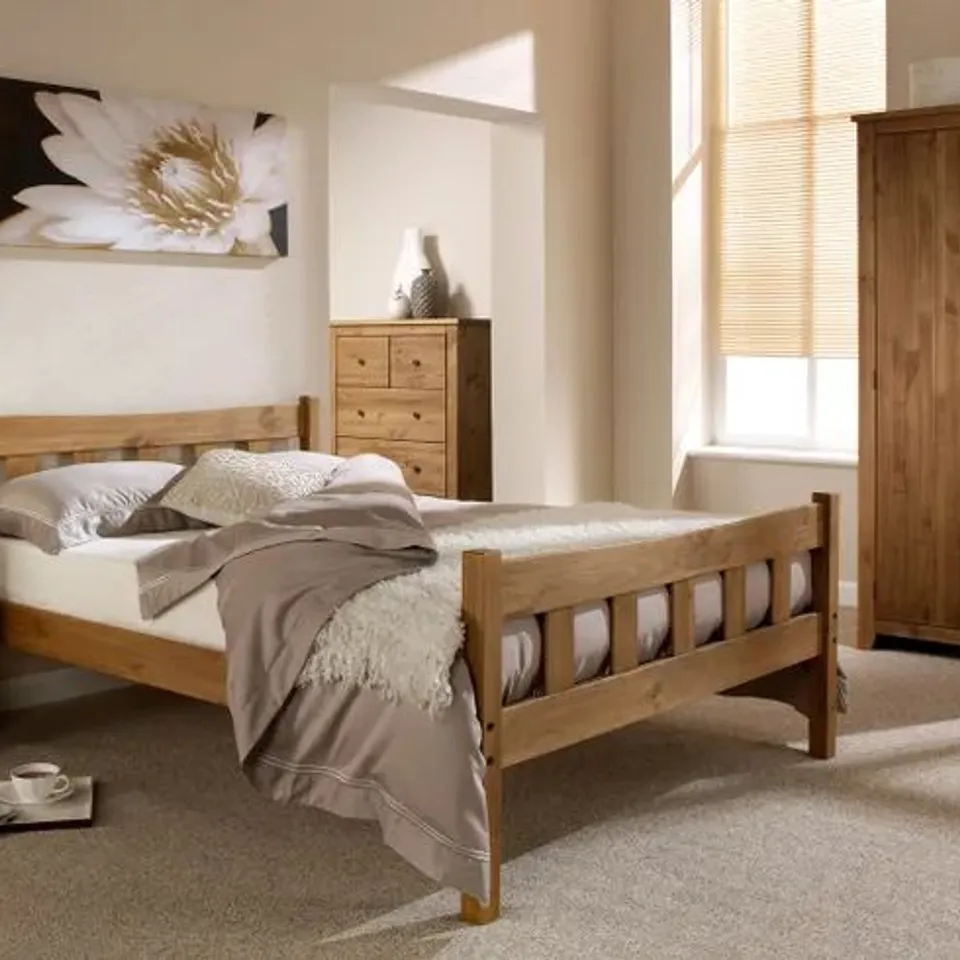 DESIGNER CASSANDRA DISPLAY 5'0 HAVANA BEDFRAME 