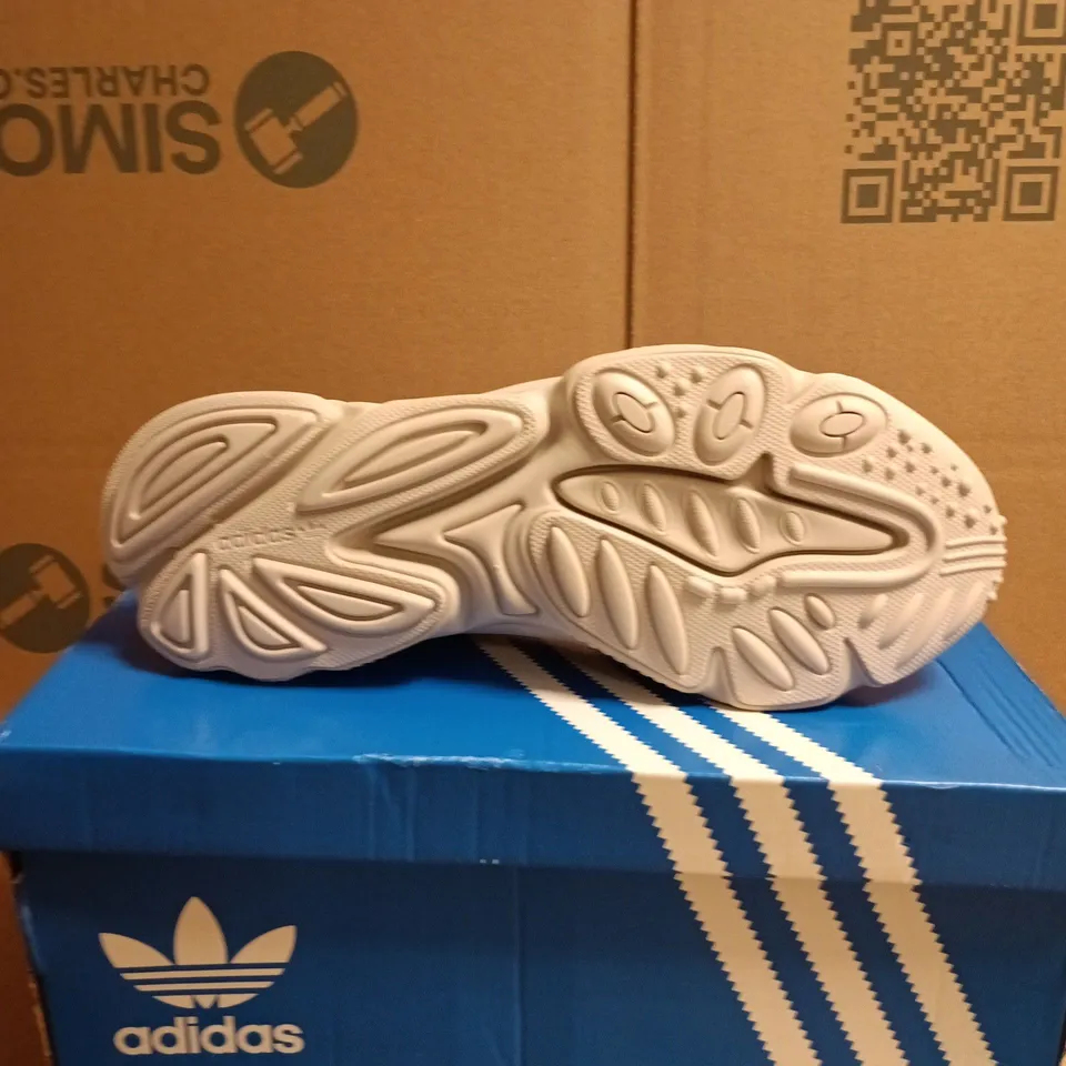 ADIDAS OZWEEGO TRAINERS – WHITE – UK 10 (OZWEEGO)