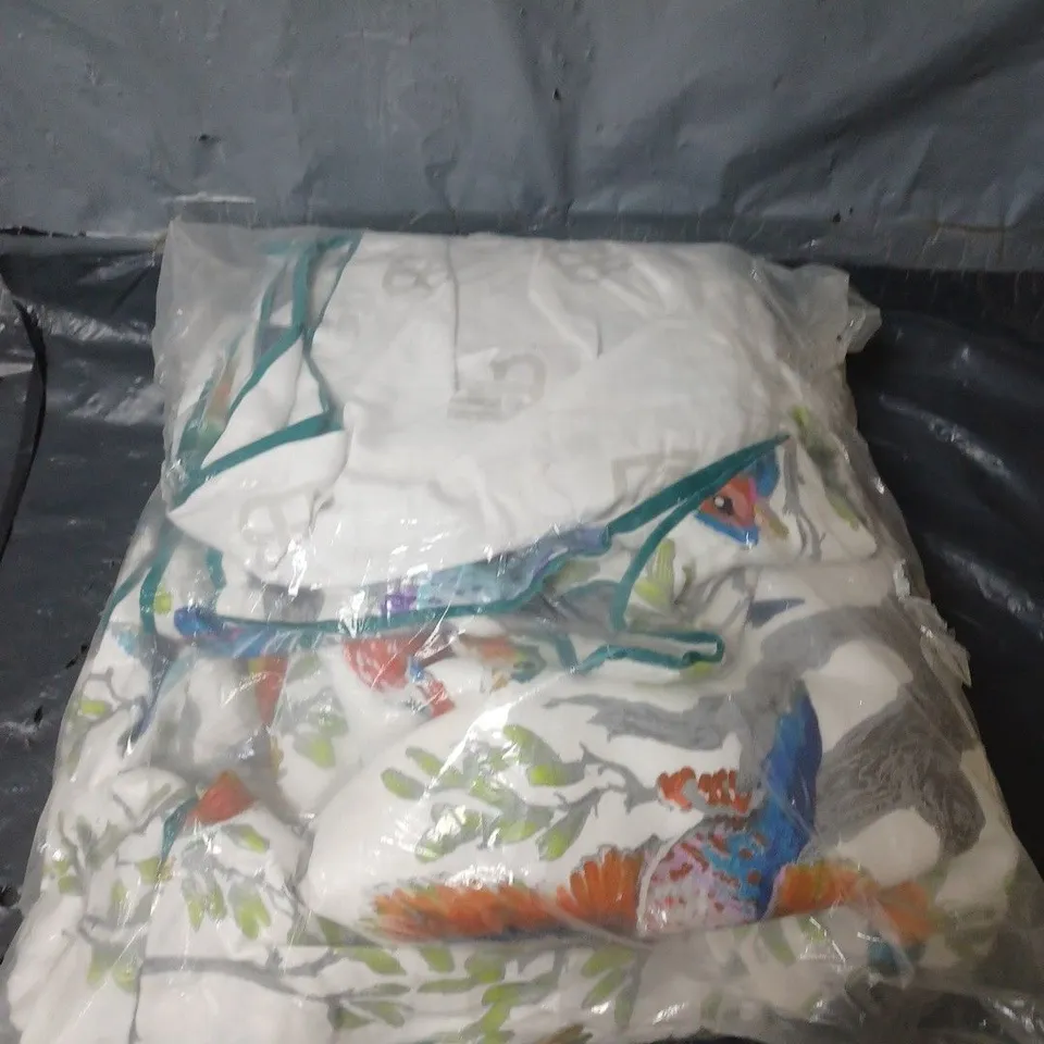 BIRDITY ABSURDITY DUVET COVER SET KING SIZE