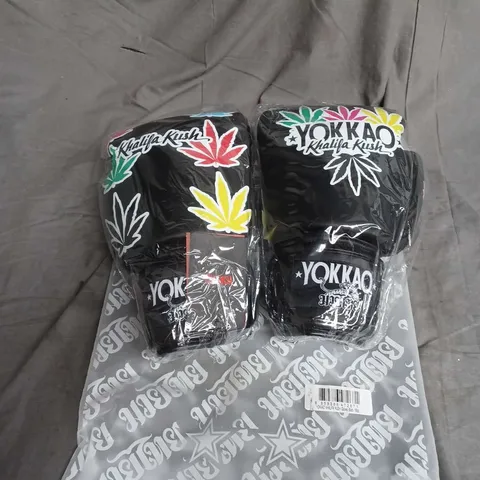 YOKKAO KHALIFA KUSH BOXING GLOVES IN BLACK 160Z