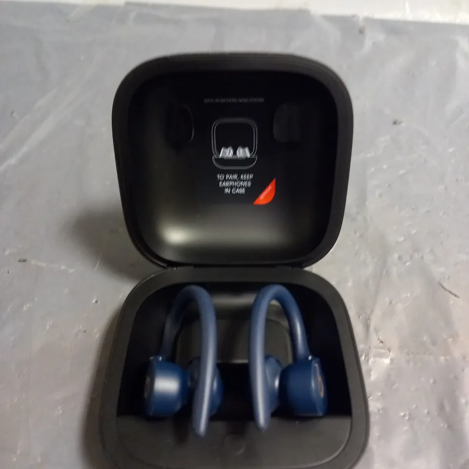 BOXED POWERBEATS PRO EARPHONES