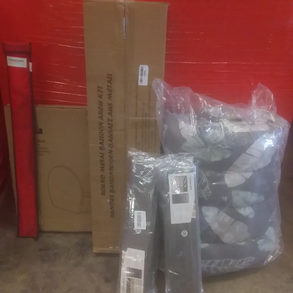 PALLET OF ASSORTED ITEMS INCLUDING KIDS SMILE KITE, TOILET SEAT, BALLOON ARCH, STORAGE BINS