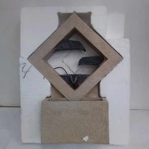 BOXED DIAMOND LED GARDEN WATER FOUNTAIN