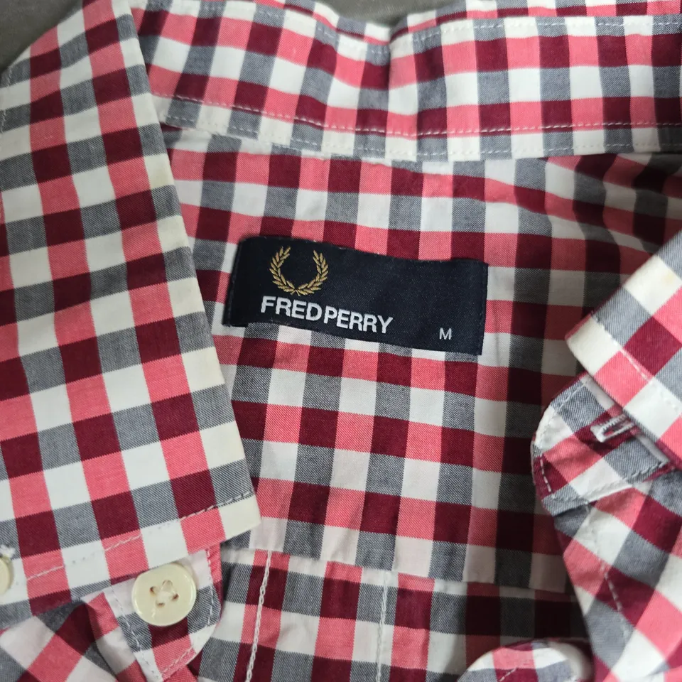 FRED PERRY MEN'S CHECK SHIRT – RED/WHITE/NAVY, SIZE M