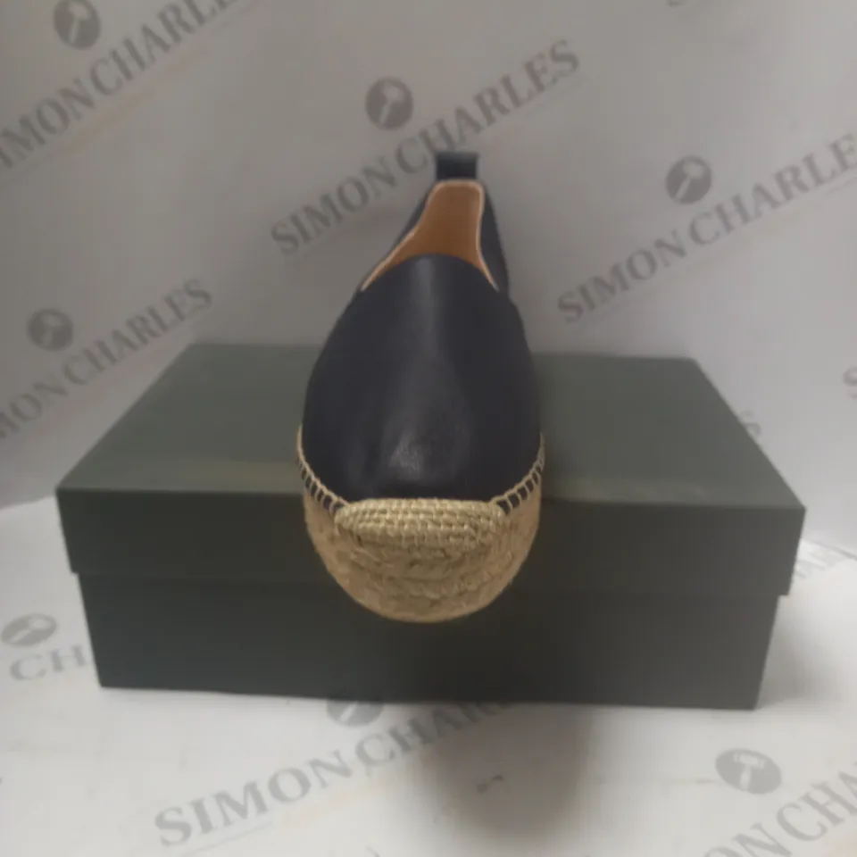 BOXED HOBBS ALICIA ESPADRILLE IN NAVY - SIZE 6
