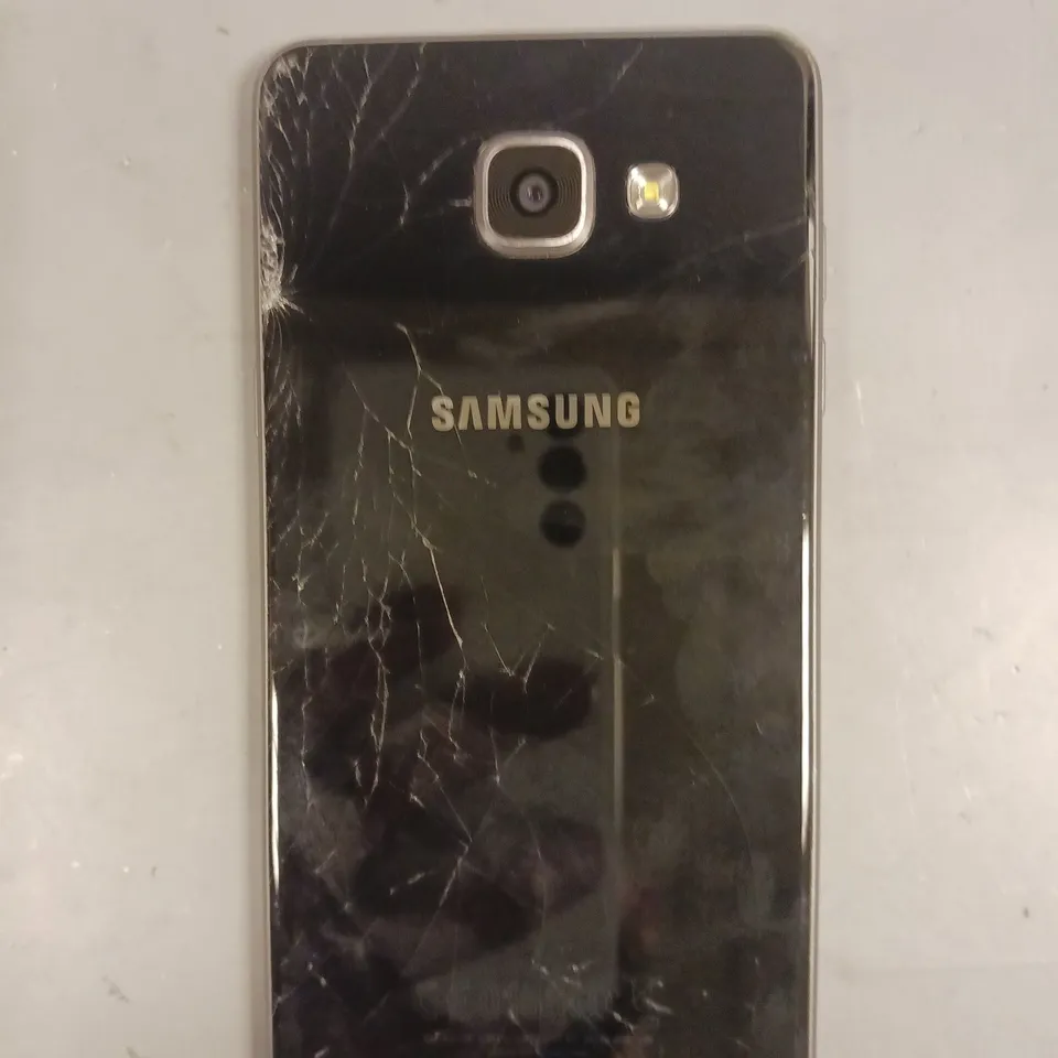 SAMSUNG GALAXY A5 SMARTPHONE 