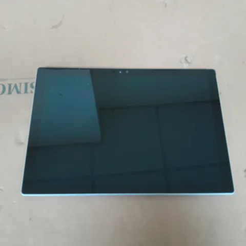 MICROSOFT SURFACE PRO 4