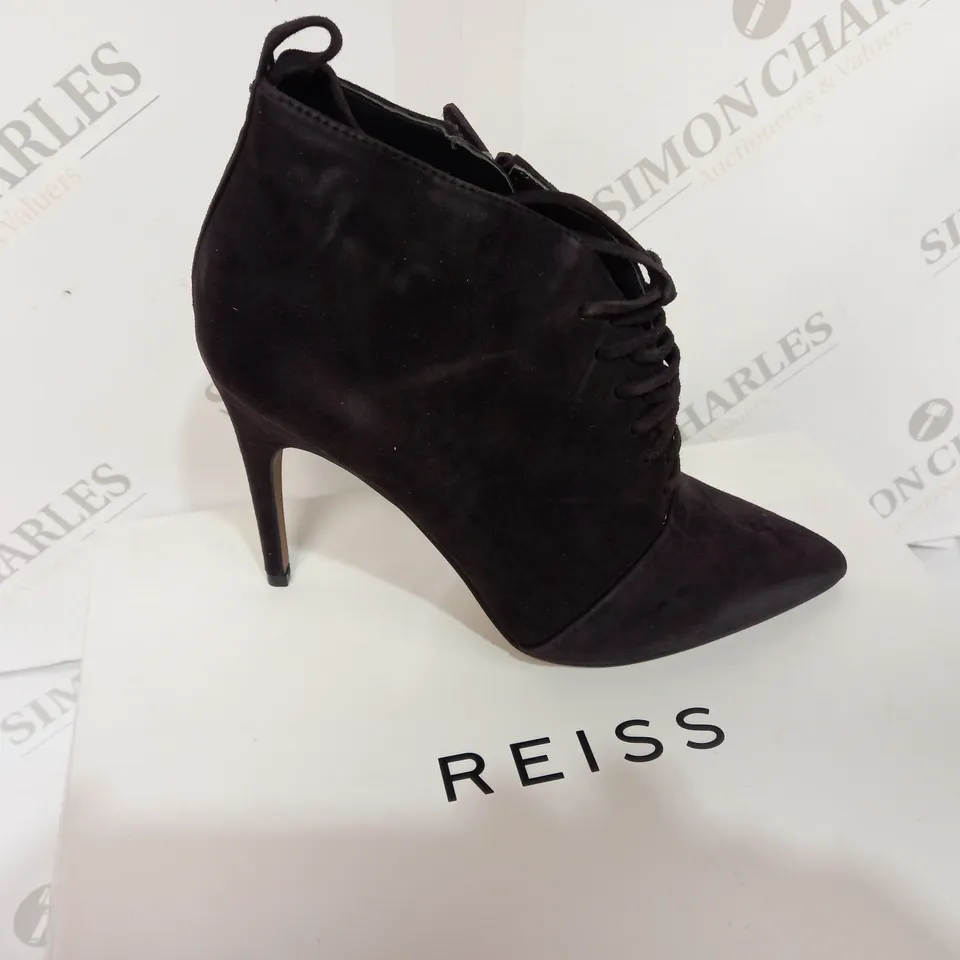 BOXED REISS SUEDE CHOCOLATE BOOT HEELS - SIZE 5
