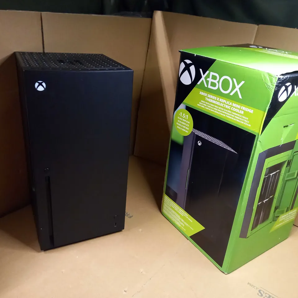 BOXED X-BOX SEIRES X REPLICA MINI FRIDGE