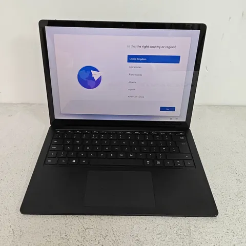 UNBOXED MICROSOFT SURFACE PRO LAPTOP IN BLACK - MODEL 1951