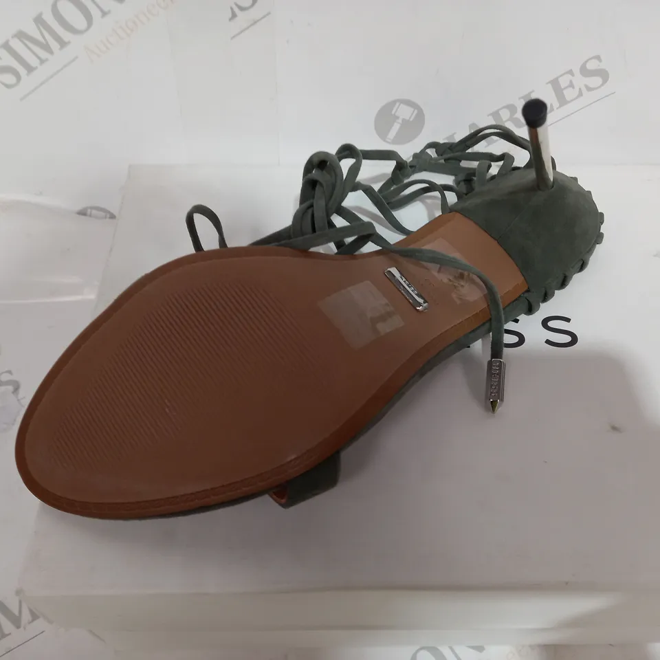 BOXED PAIR OF REISS ZHANE STRAPPY SUEDE HEELS IN GREEN SIZE 6