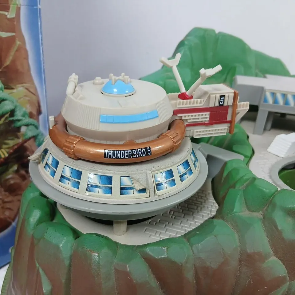 THUNDERBIRDS TRACY ISLAND PLAYSET – BOXED WITH THUNDERBIRD 1, 2 & 4 AND LADY PENELOPES CAR