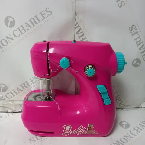 BARBIE SEWING MACHINE SET