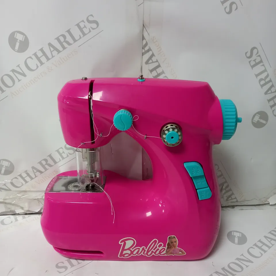 BARBIE SEWING MACHINE SET RRP £42.99