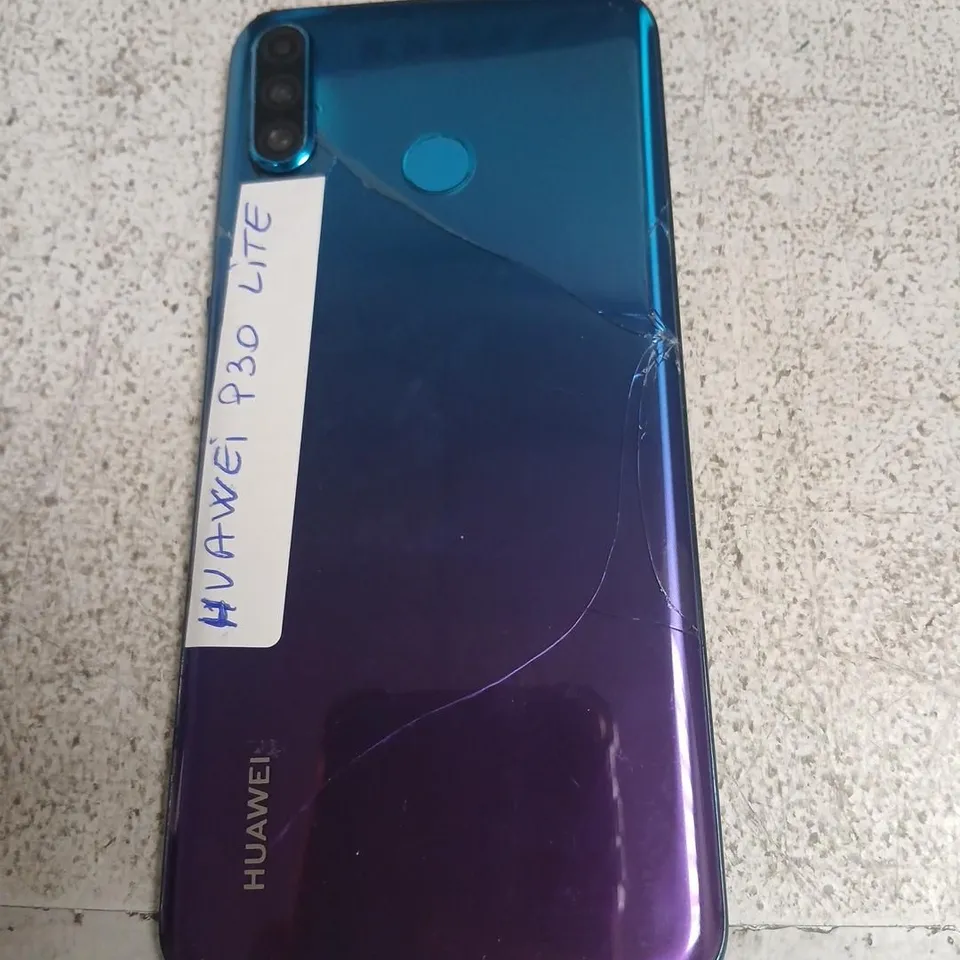 HUAWEI P30 LITE – GRADIENT BLUE/PURPLE, CRACKED BACK