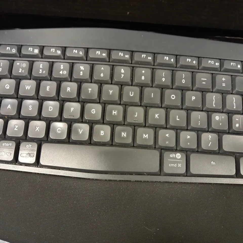 LOGITECH MK850 PERFORMANCE KEYBOARD