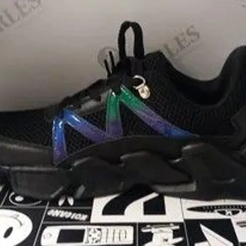 BRAND NEW BOXED PAIR OF KOI PACHA SOUND WAVE MEN'S TRAINERS SIZE 12