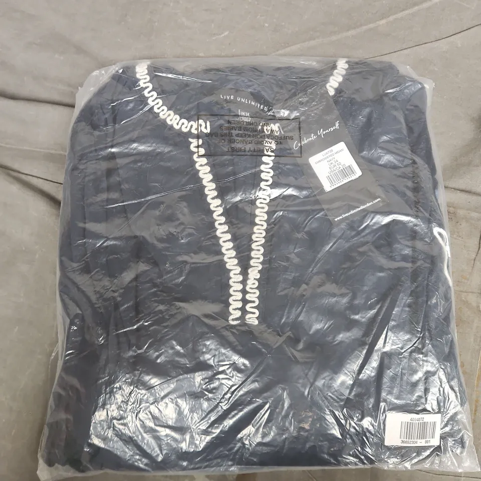 BAGGED LIVE UNLIMITED EMBROIDERED MIDAXI DRESS IN NAVY - UK 24
