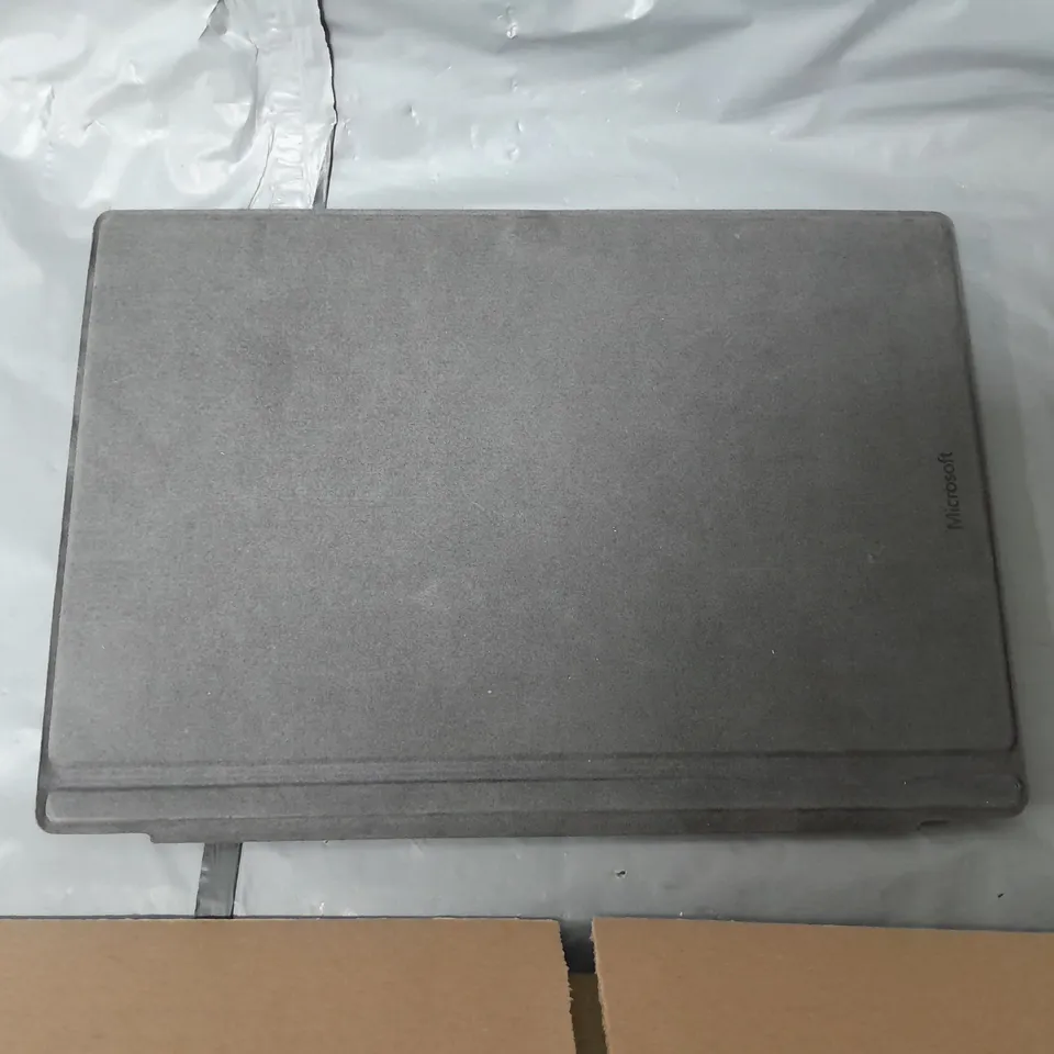 UNBOXED MICROSOFT SURFACE PRO 4 ME-6Y30 0.9GHZ 4GB 128GB