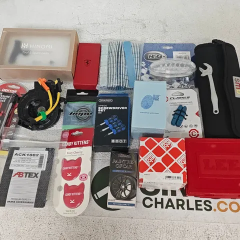 ASSORTED CAR PARTS & ACCESSORIES, TOOLS & HARDWARE – MIXED LOT