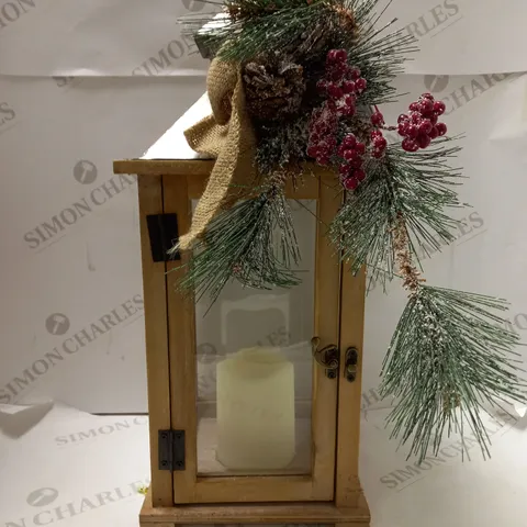 LUMINEO WOODEN LANTERN