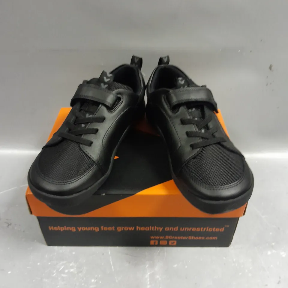 BOXED PAIR OF B-GREATER LEVISON BLACK STRAP SHOES - CHILDS 13 